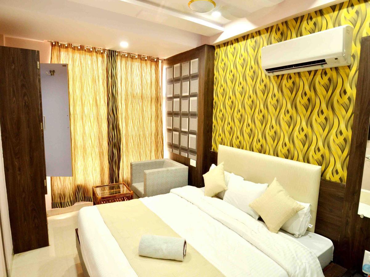 Oyo 2403 Hotel Aamantran Avenue Удджайн Екстер'єр фото