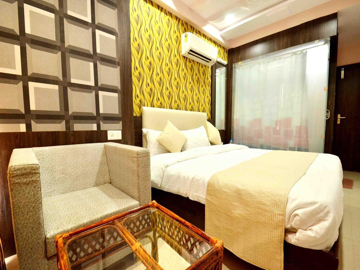 Oyo 2403 Hotel Aamantran Avenue Удджайн Екстер'єр фото