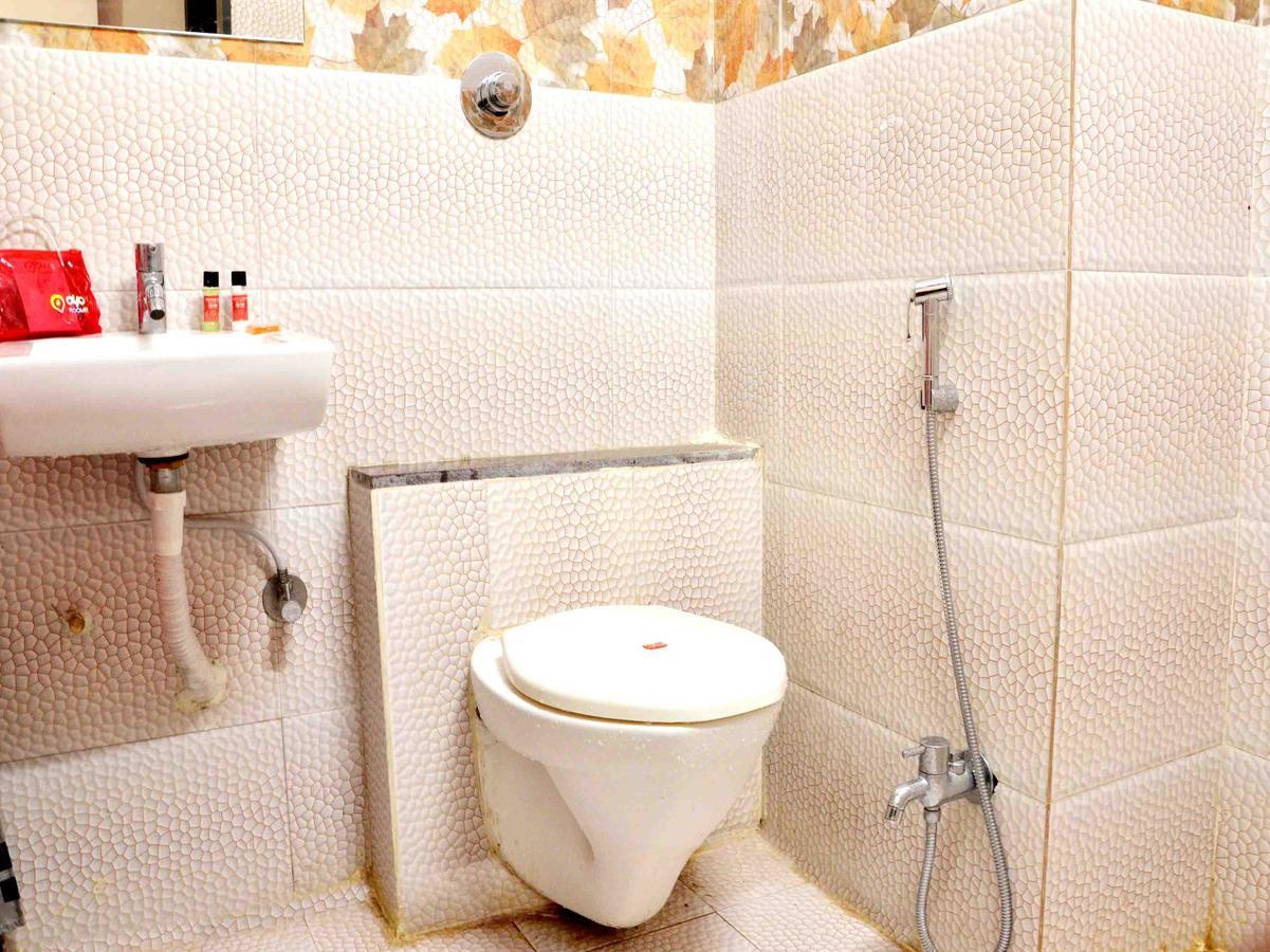 Oyo 2403 Hotel Aamantran Avenue Удджайн Екстер'єр фото