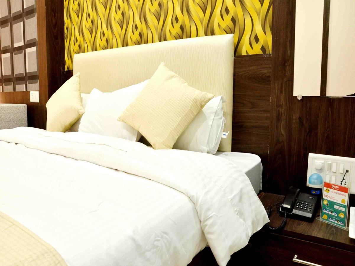 Oyo 2403 Hotel Aamantran Avenue Удджайн Екстер'єр фото