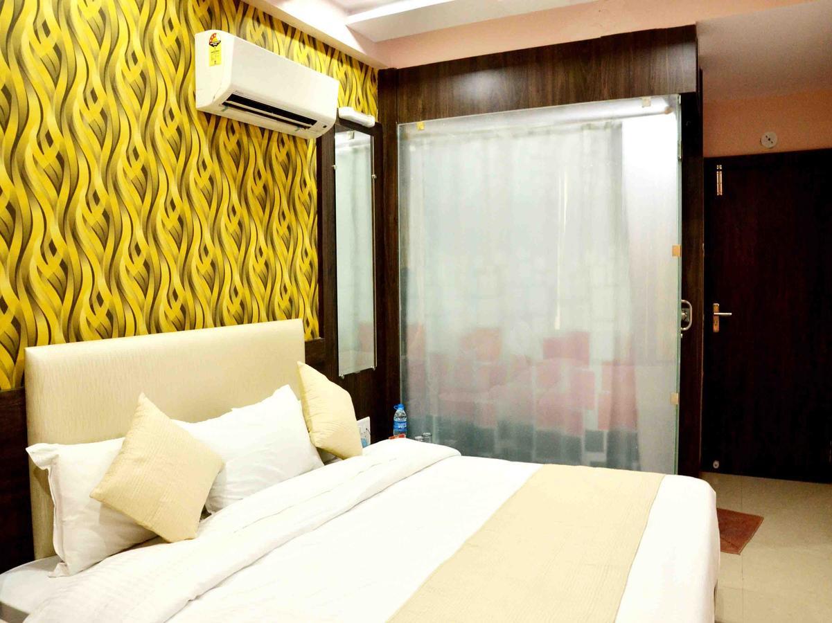 Oyo 2403 Hotel Aamantran Avenue Удджайн Екстер'єр фото
