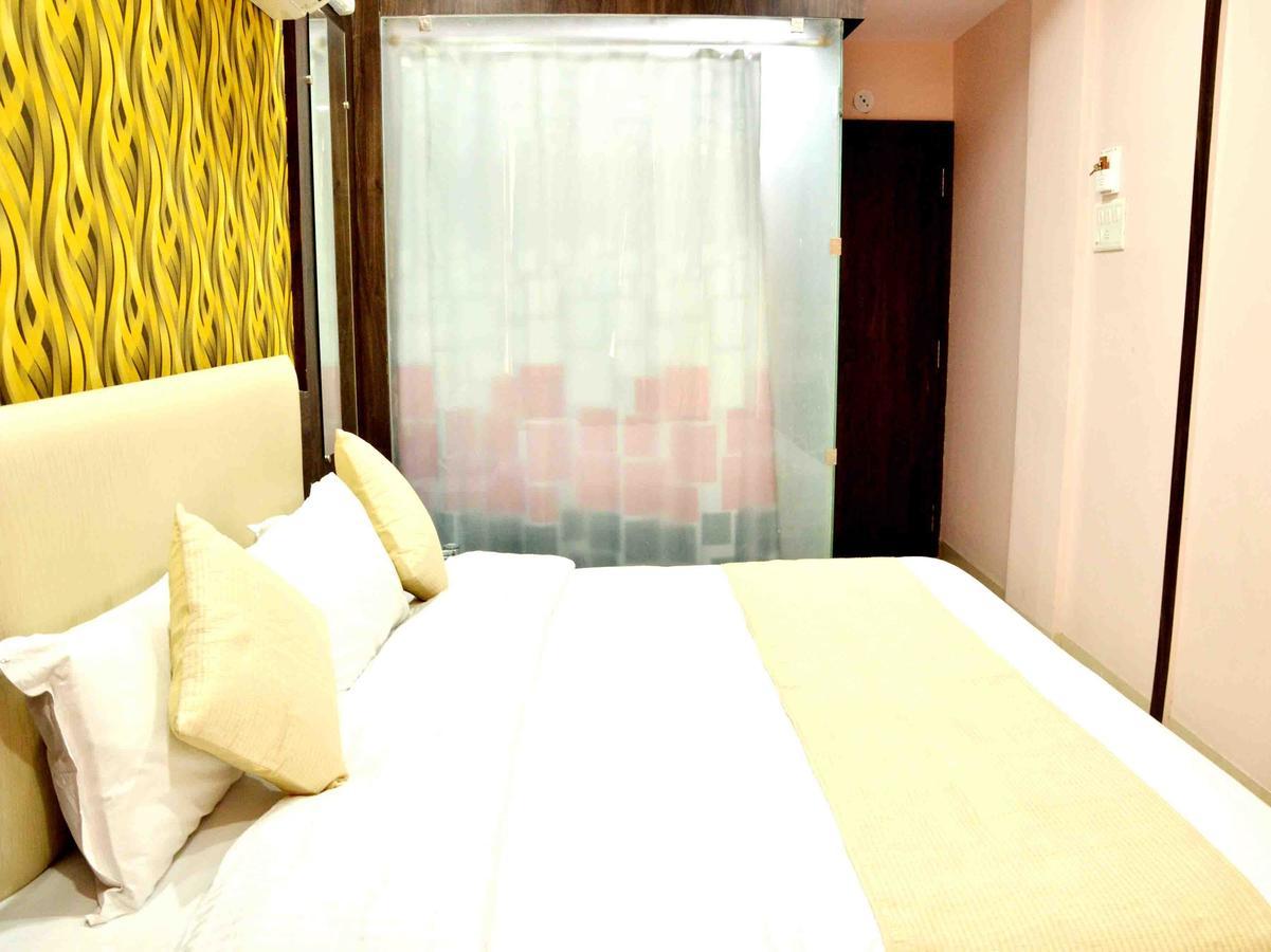 Oyo 2403 Hotel Aamantran Avenue Удджайн Екстер'єр фото