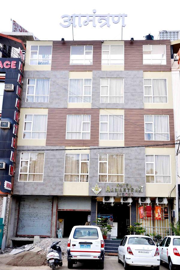 Oyo 2403 Hotel Aamantran Avenue Удджайн Екстер'єр фото