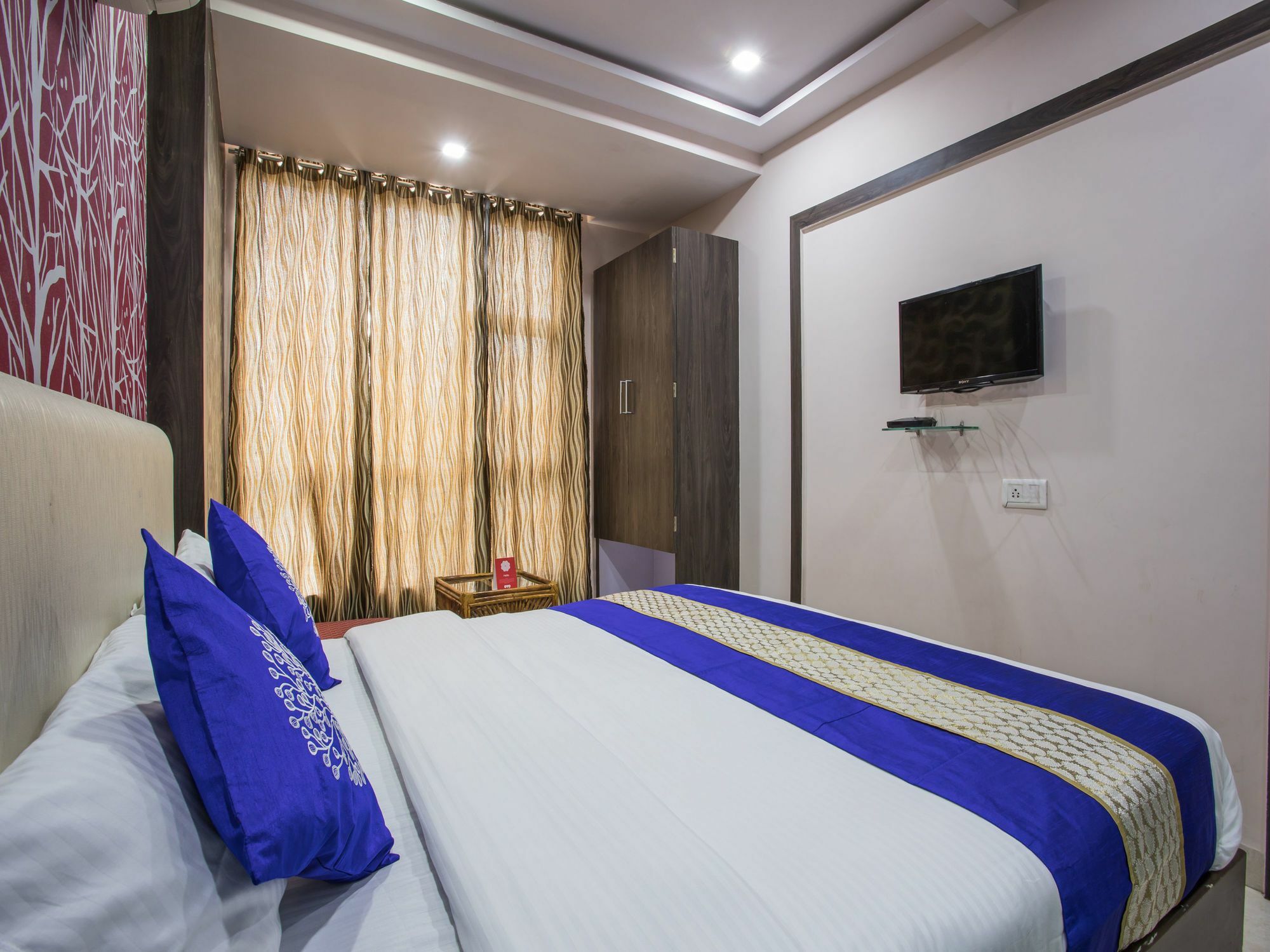 Oyo 2403 Hotel Aamantran Avenue Удджайн Екстер'єр фото