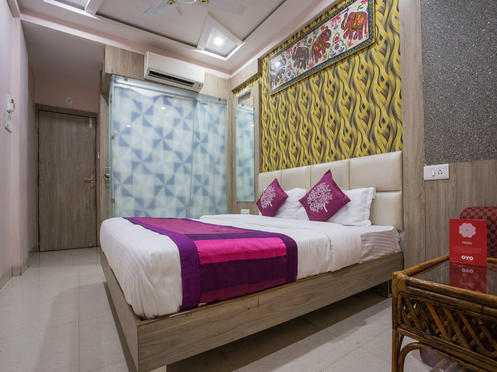 Oyo 2403 Hotel Aamantran Avenue Удджайн Екстер'єр фото